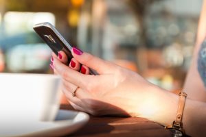 trimitere locatie whatsapp android