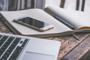 daca blochezi pe cineva pe whatsapp vede